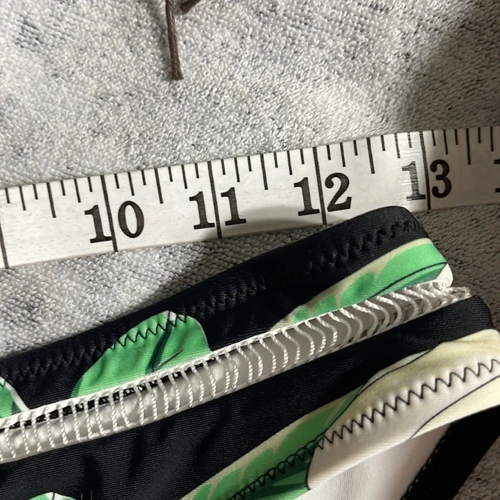 NWT women’s swim bottoms S